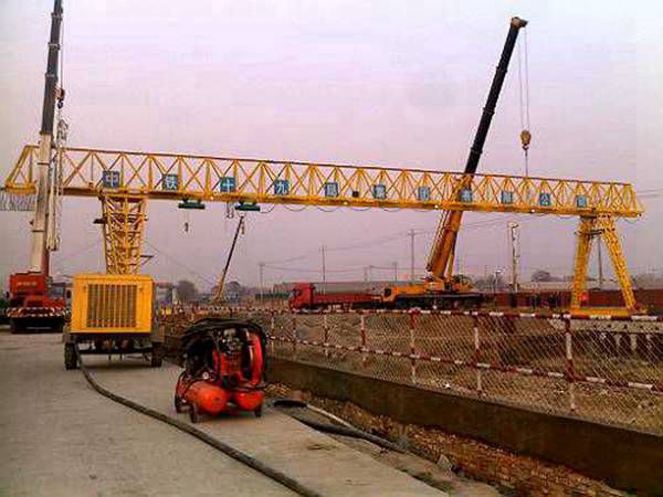 龍門(mén)吊生產(chǎn)廠家